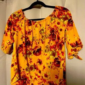 Sensational collection Floral blouse